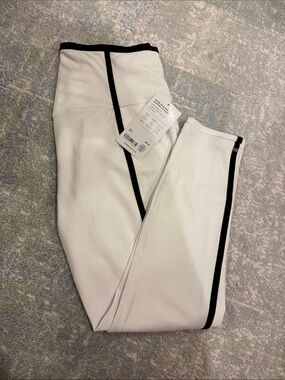 Athleta 7/8 Elation White Leggings with Black Trim